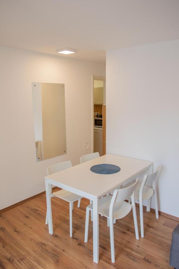 Goya - Apartment Selce