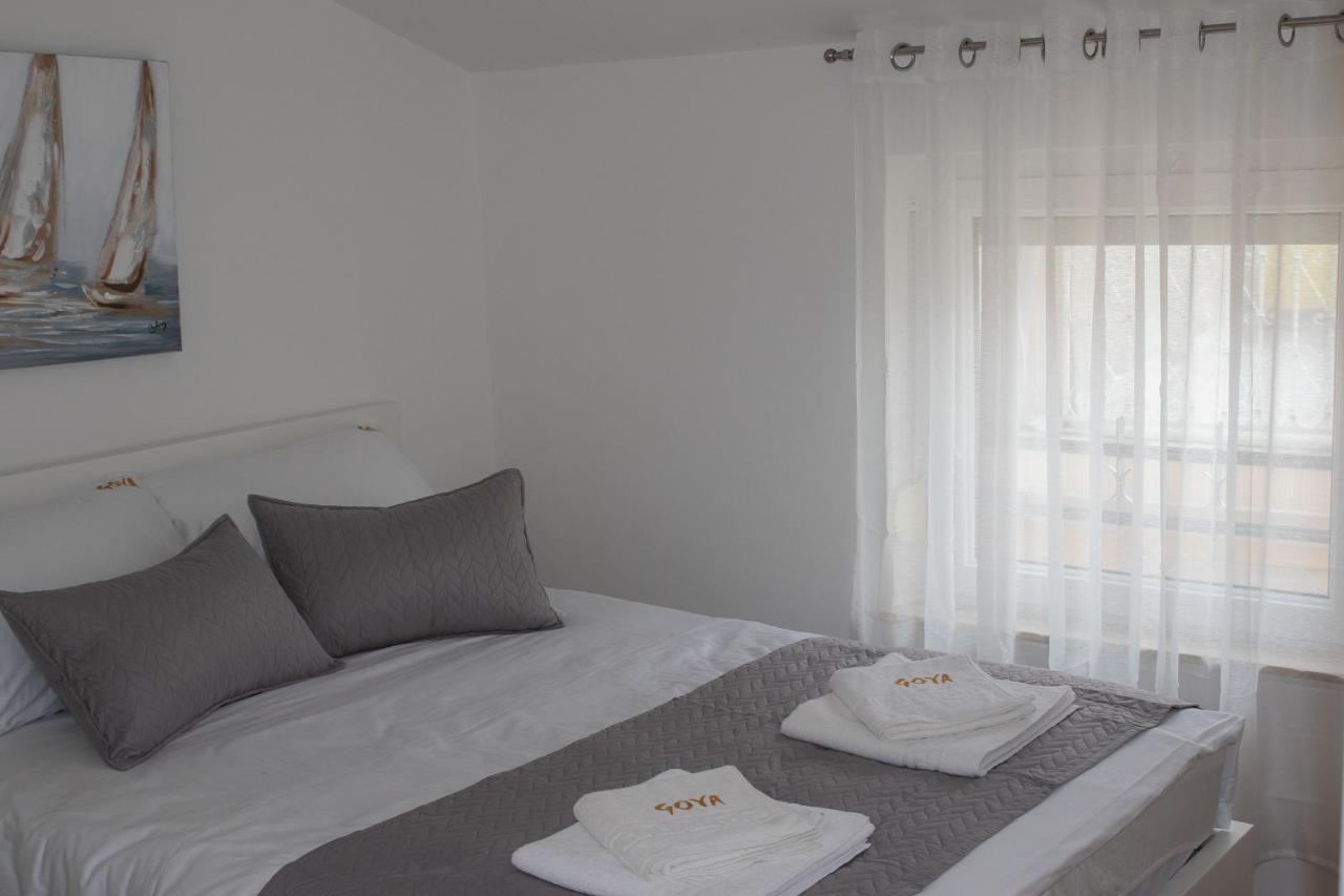Apartment Goya - *